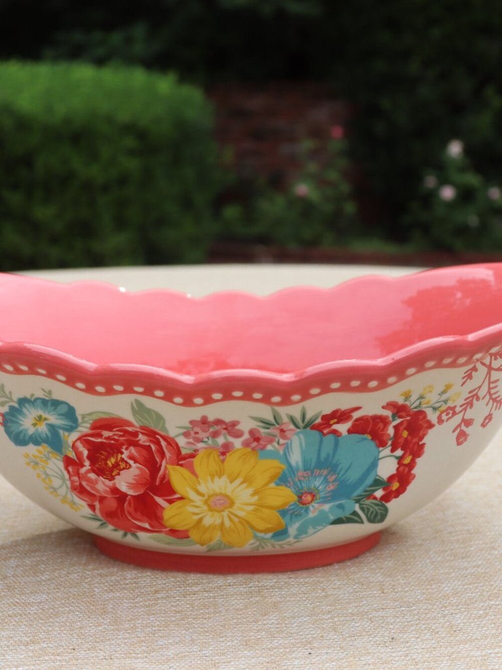 The Pioneer Woman Stoneware Fancy Flouish Oval Serving Bowl
